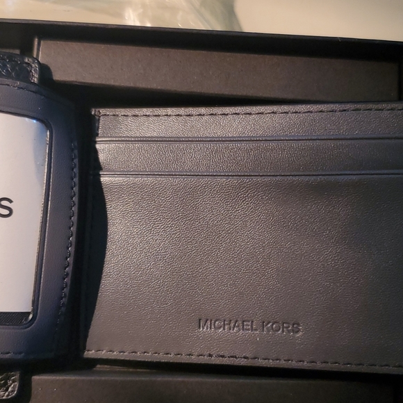 Michael kors man's wallet box set gorgeous - Picture 8 of 9